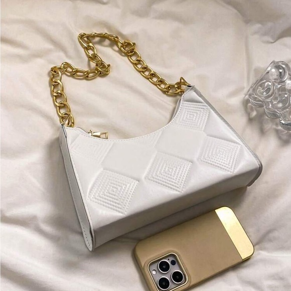 Boho vegan leather quilted shoulder bag - Picture 3 of 6